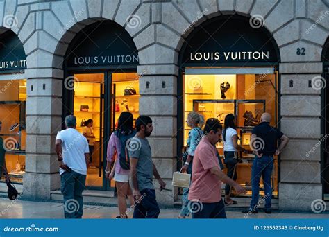 louis vuitton verona|louis vuitton stores.